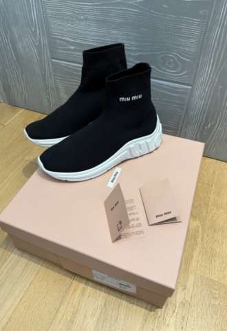 https://www.vipluxury.sk/Miu miu tenisky