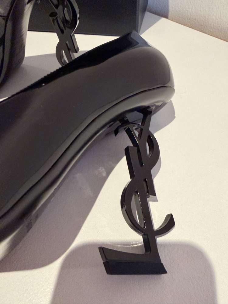 Saint Laurent Opyum patent leather pumps 110mm