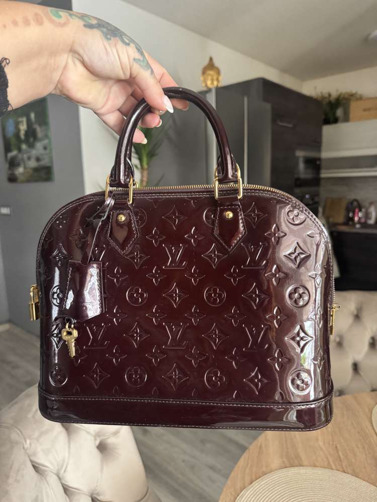 Louis Vuitton ALMA Pm Amarante
