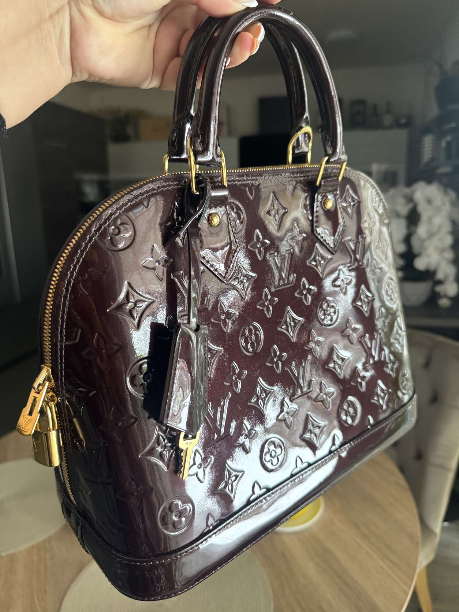Louis Vuitton ALMA Pm Amarante