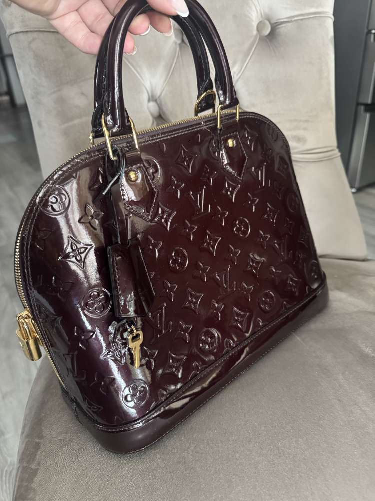 Louis Vuitton ALMA Pm Amarante