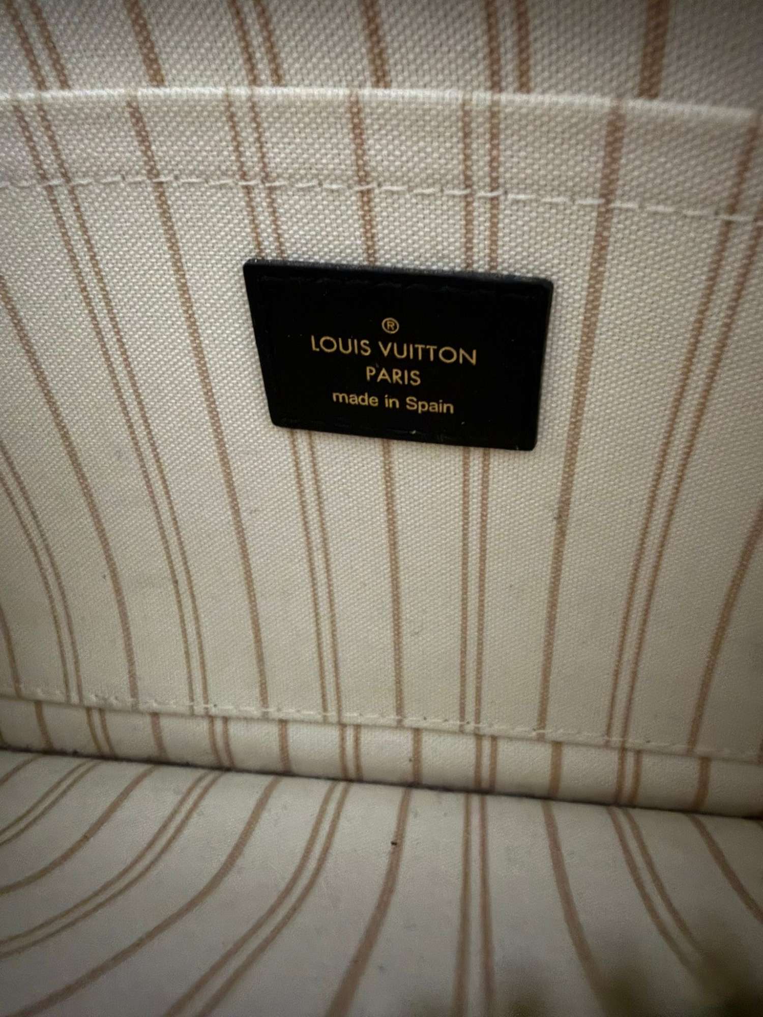 Louis Vuitton neverfull