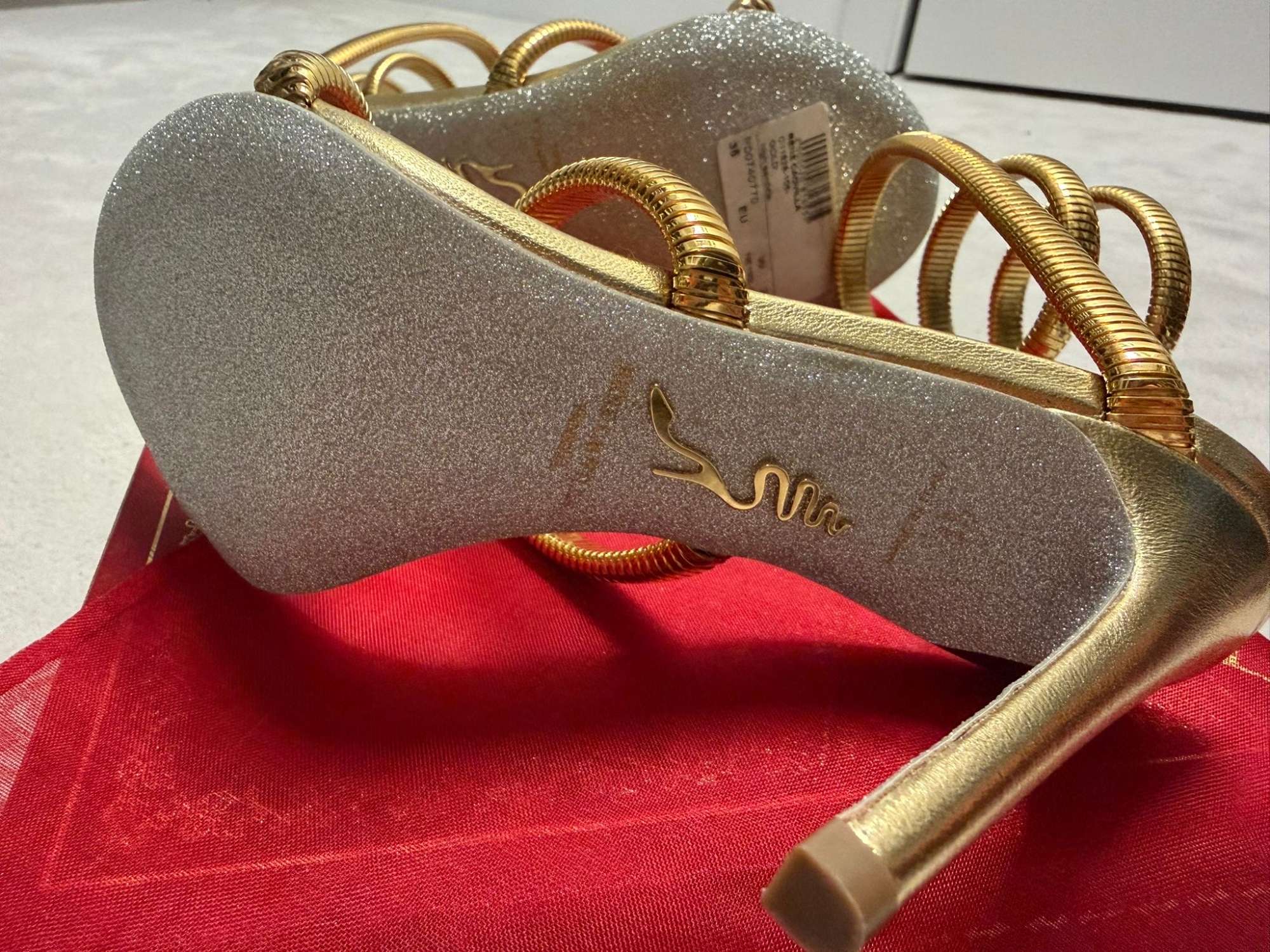 Sandalky Rene Caovilla 35 Nove