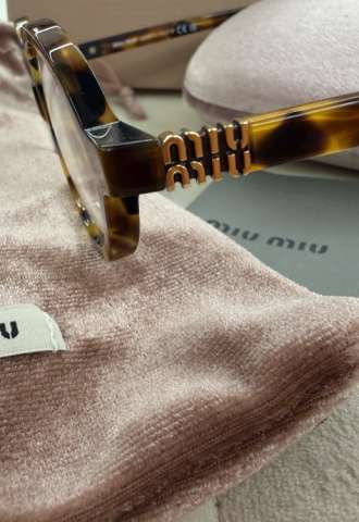 https://www.vipluxury.sk/Okuliare miu miu