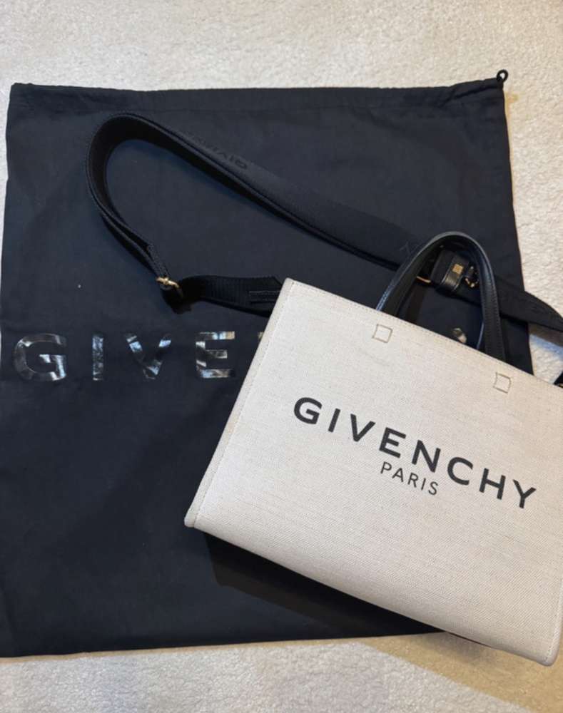 Givenchy taška