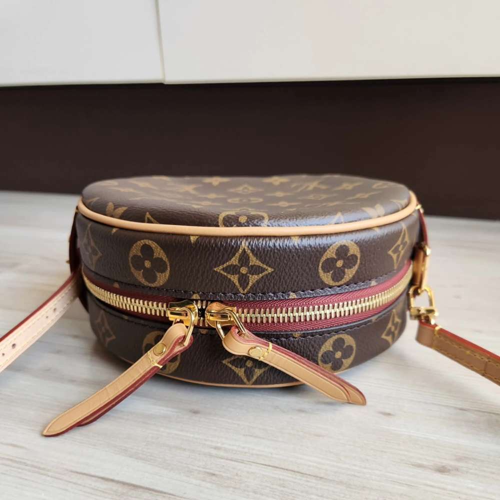 Louis Vuitton Chapeau Boite Souple PM