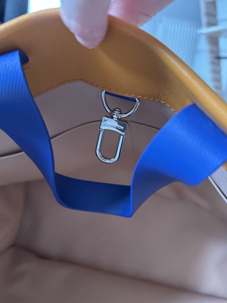 Louis Vuitton Shopper Tote MM