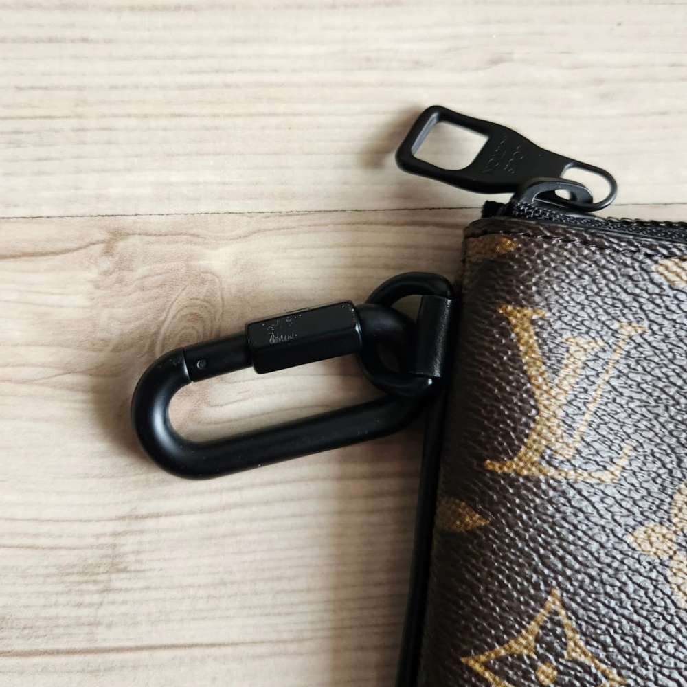 Louis Vuitton Pochette