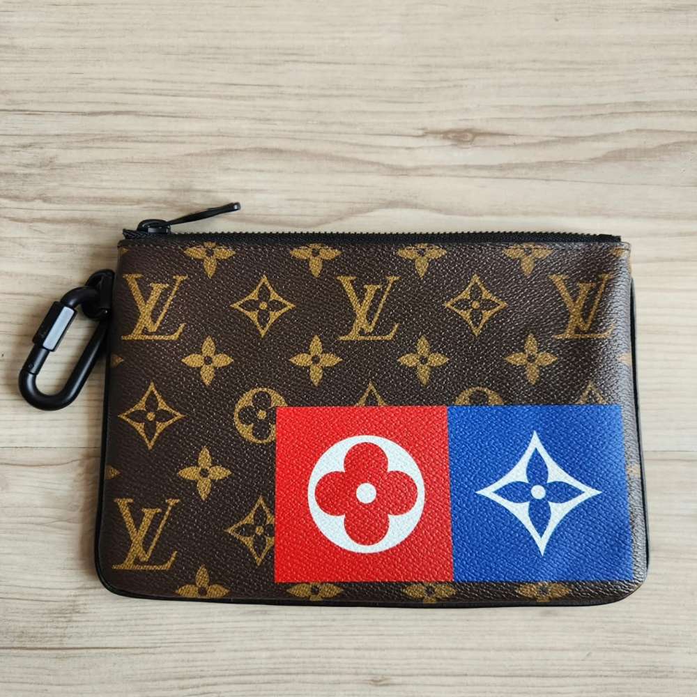 Louis Vuitton Pochette
