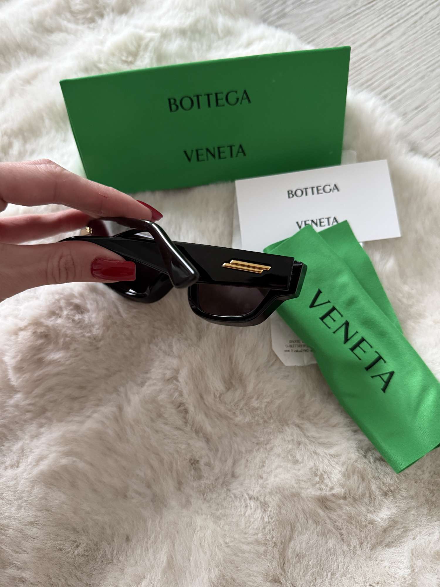 Slnečné okuliare Bottega Veneta
