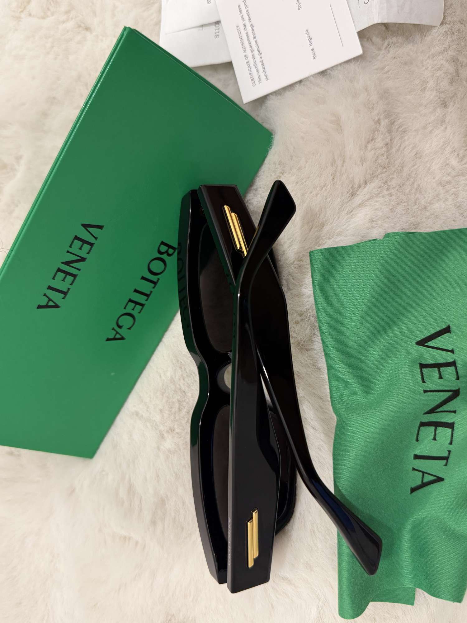 Slnečné okuliare Bottega Veneta