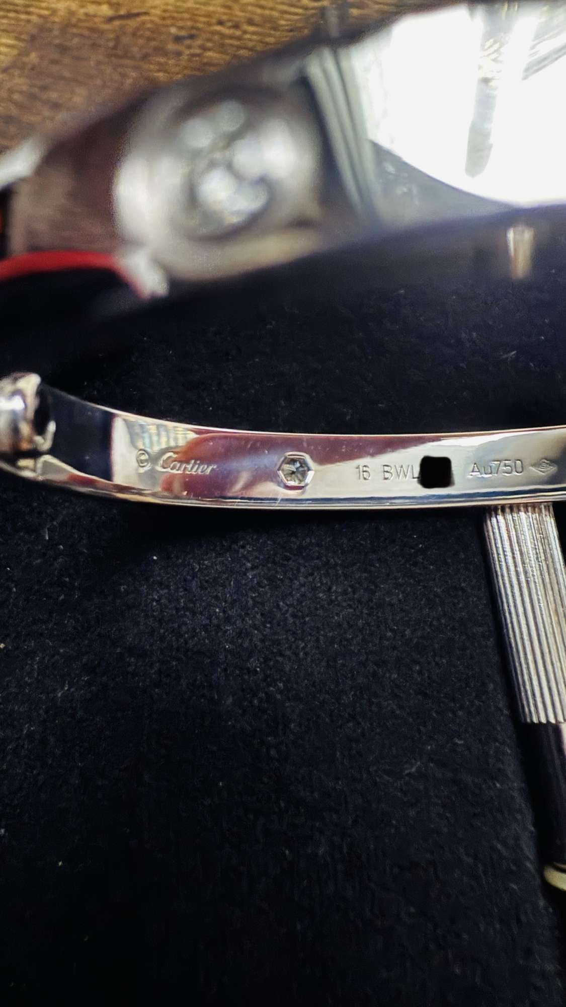 Náramok Cartier Love z bieleho zlata so 4 diamantmi, veľkosť 16