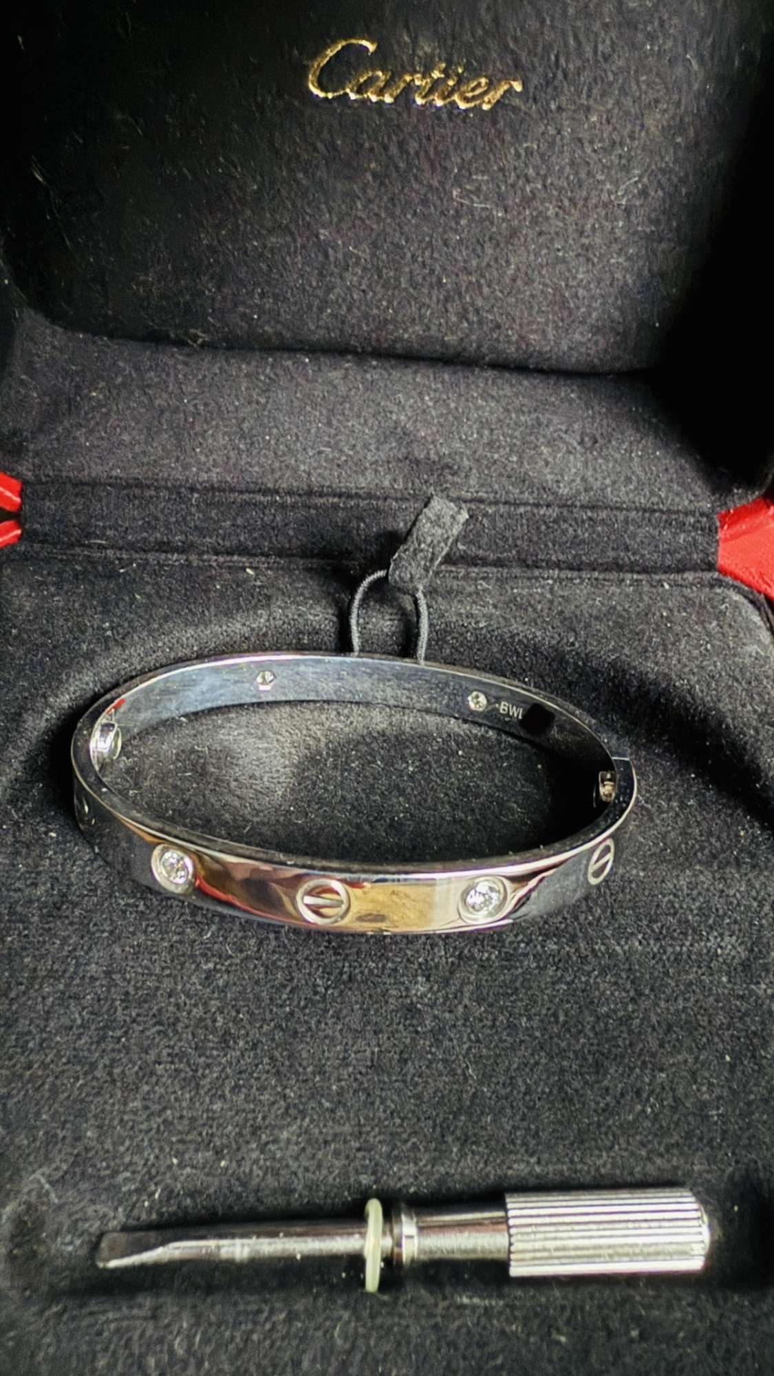 Náramok Cartier Love z bieleho zlata so 4 diamantmi, veľkosť 16