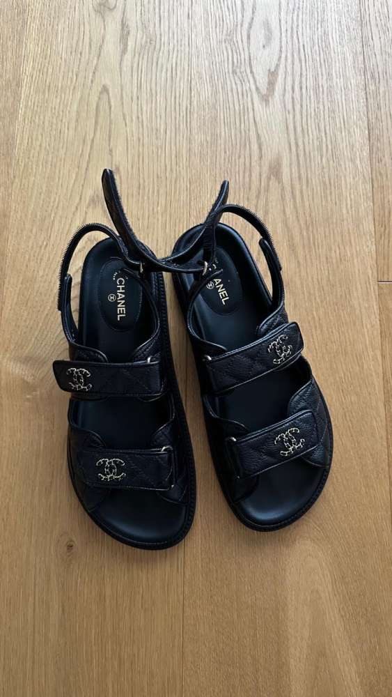Chanel grandad sandále