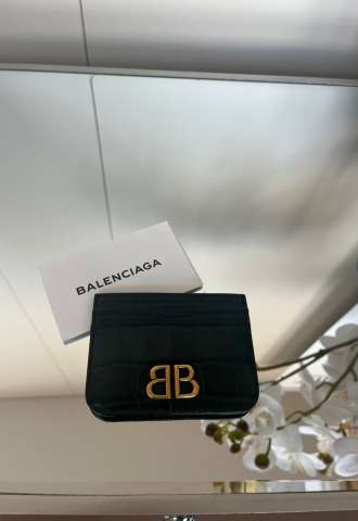 https://www.vipluxury.sk/Balenciaga cardholder