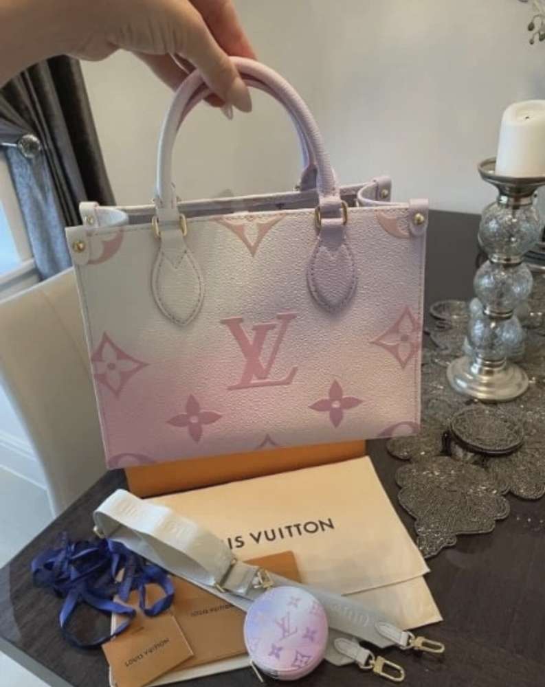 Louis Vuitton Onthego MM