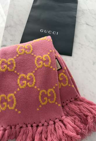 https://www.vipluxury.sk/Gucci šál