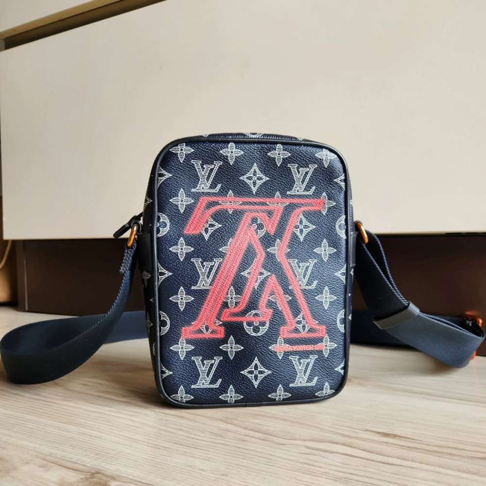 Louis Vuitton Danube PM