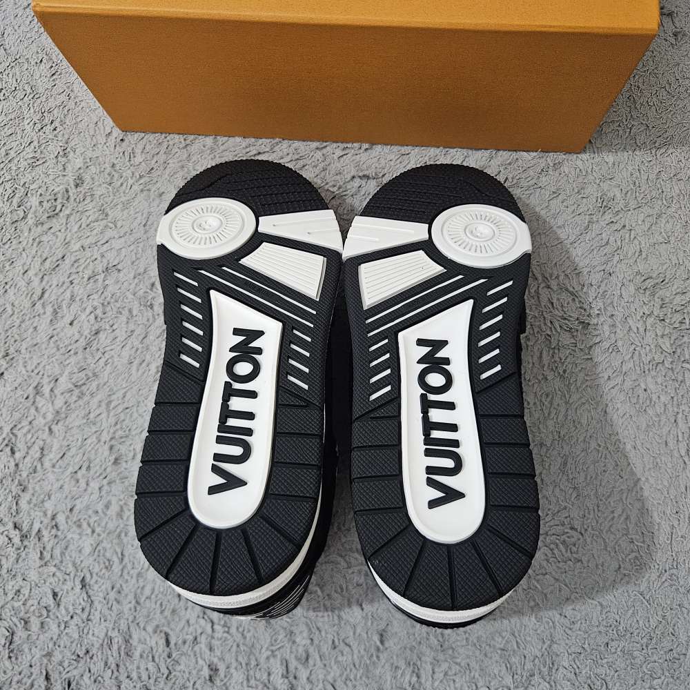 Louis Vuitton Trainers