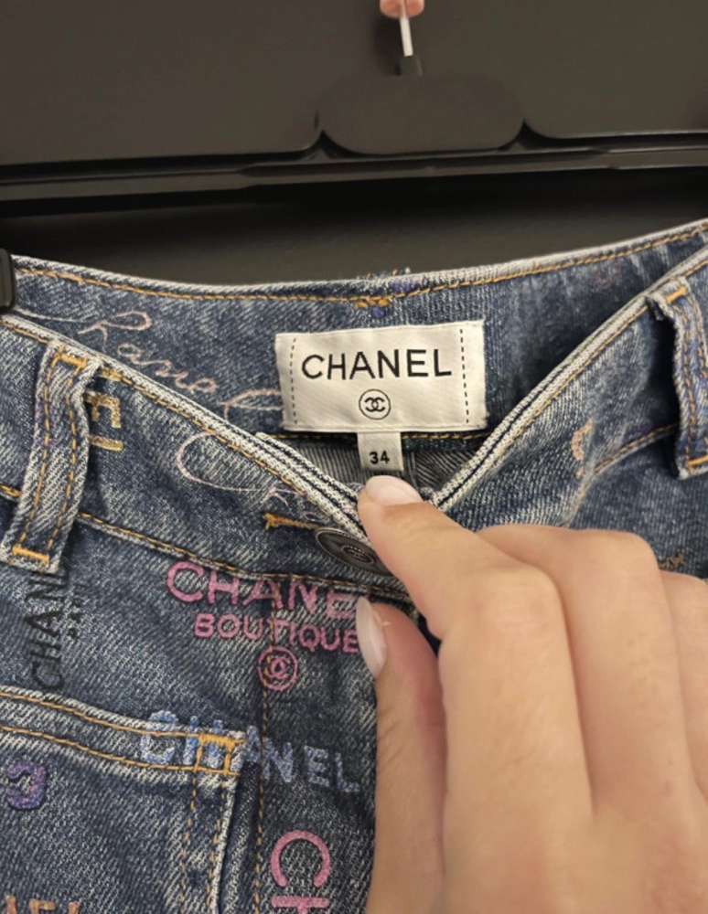 Chanel rifle