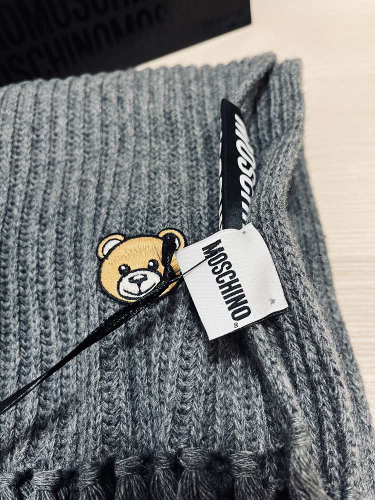 Moschino šedý šál