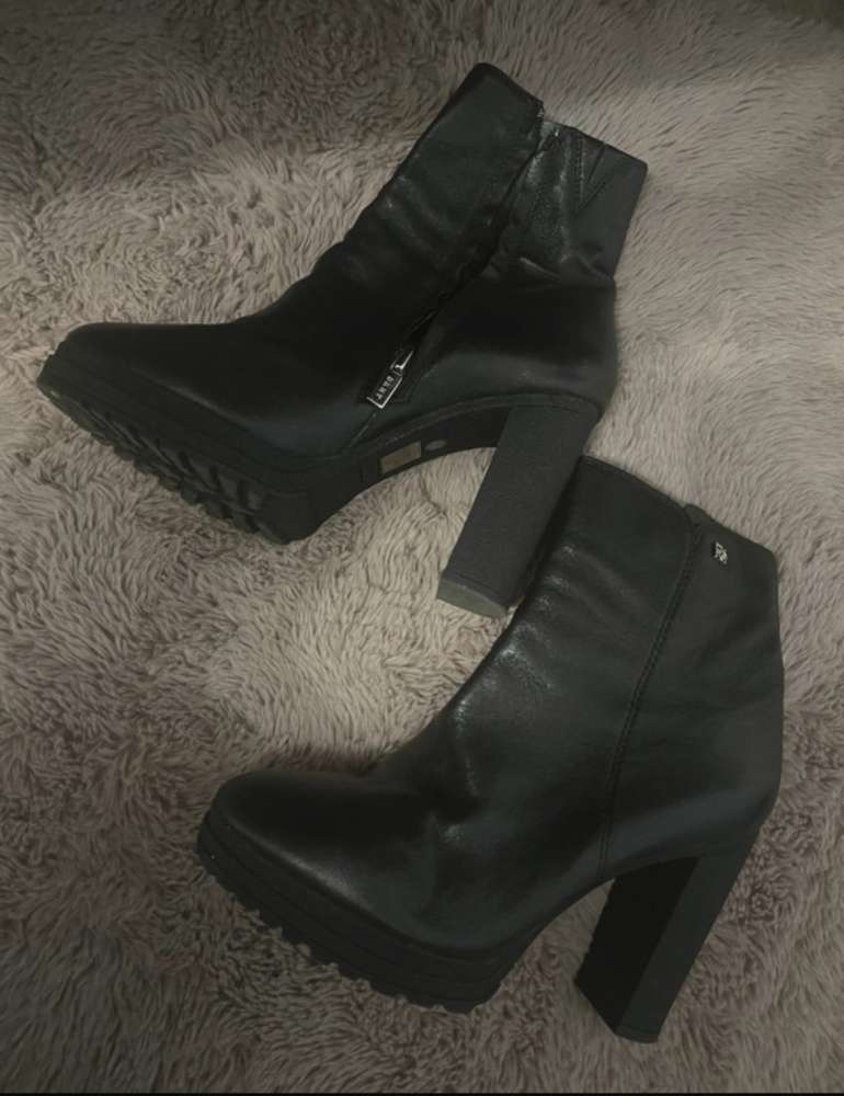 Ankle boots DKNY 39