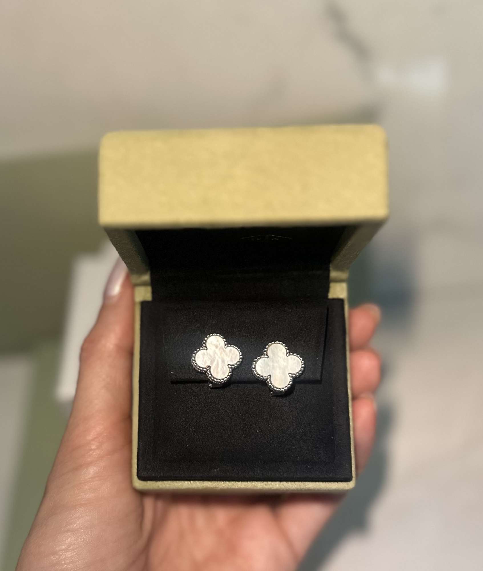 Van cleef nausnice