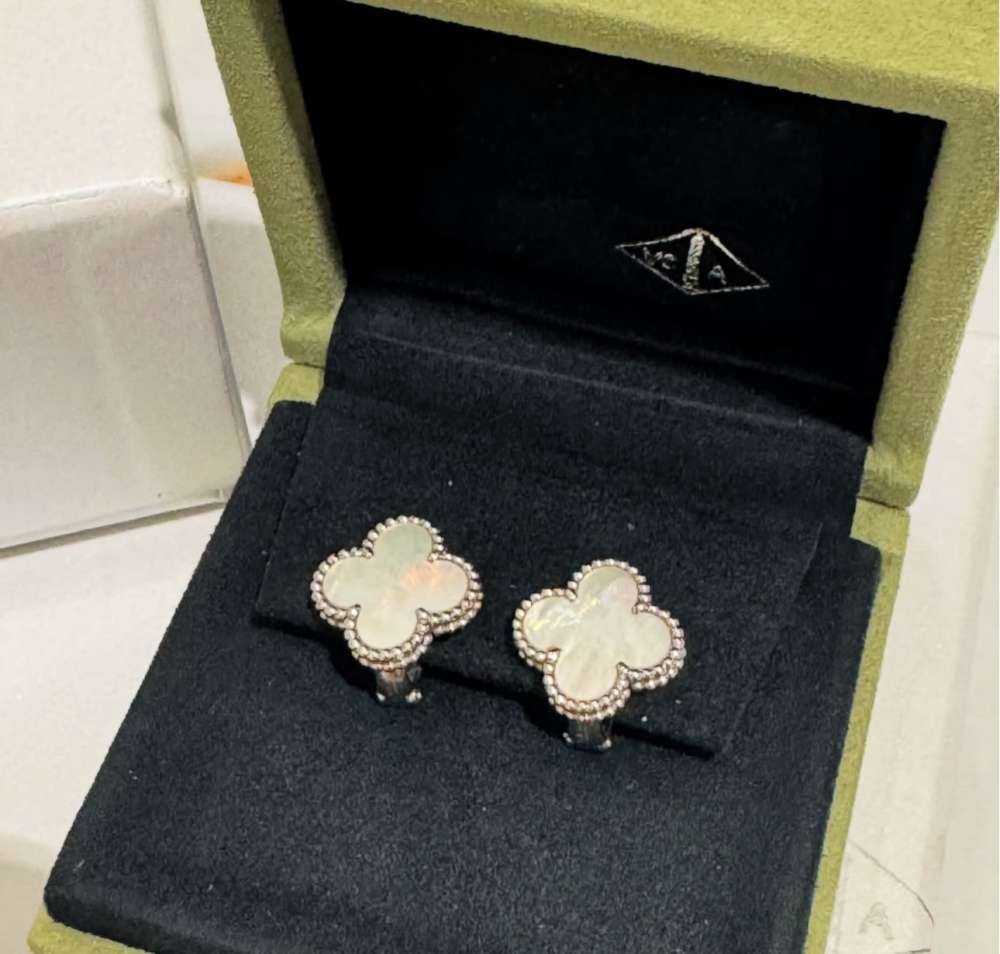 Van cleef nausnice