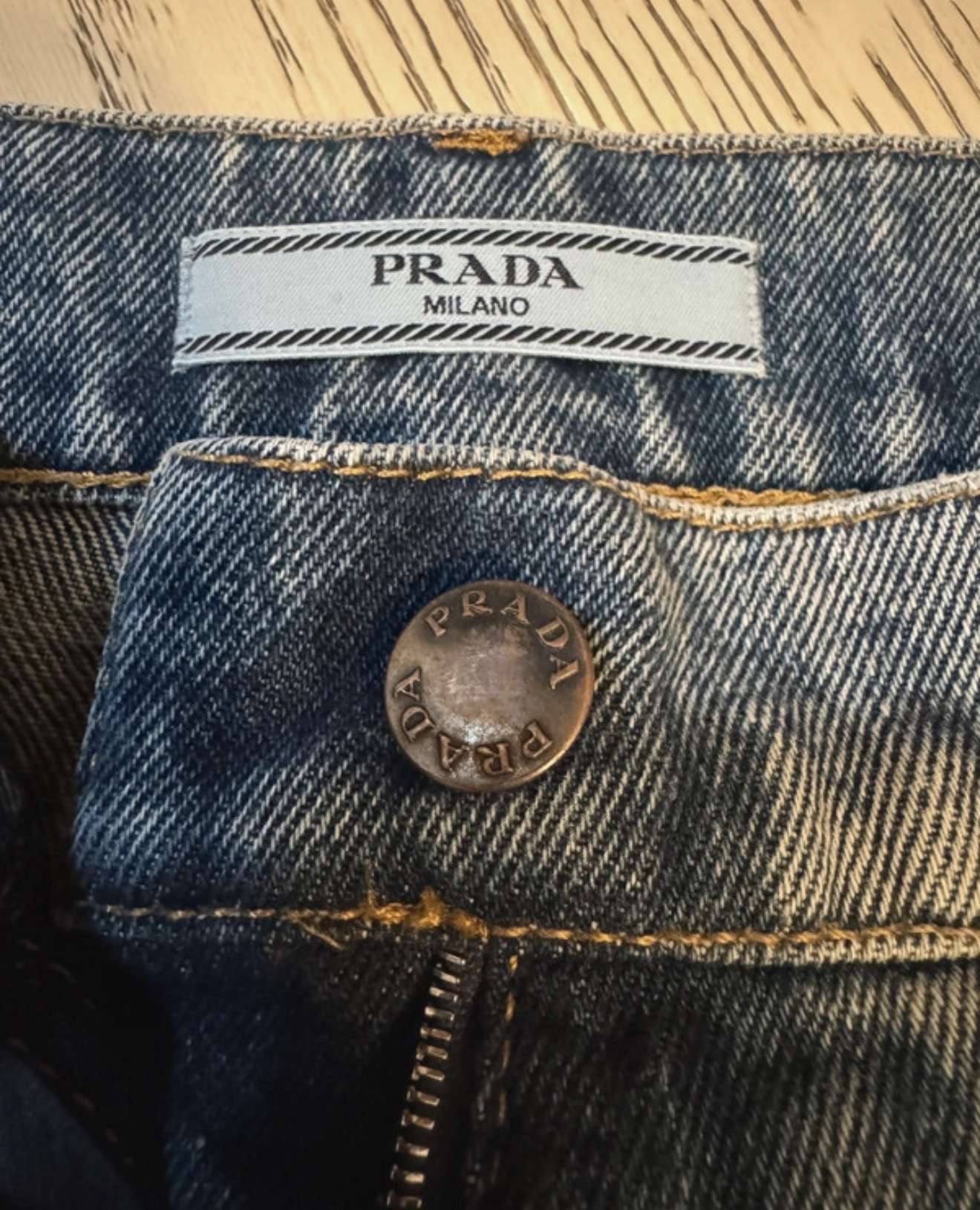 Prada rifle