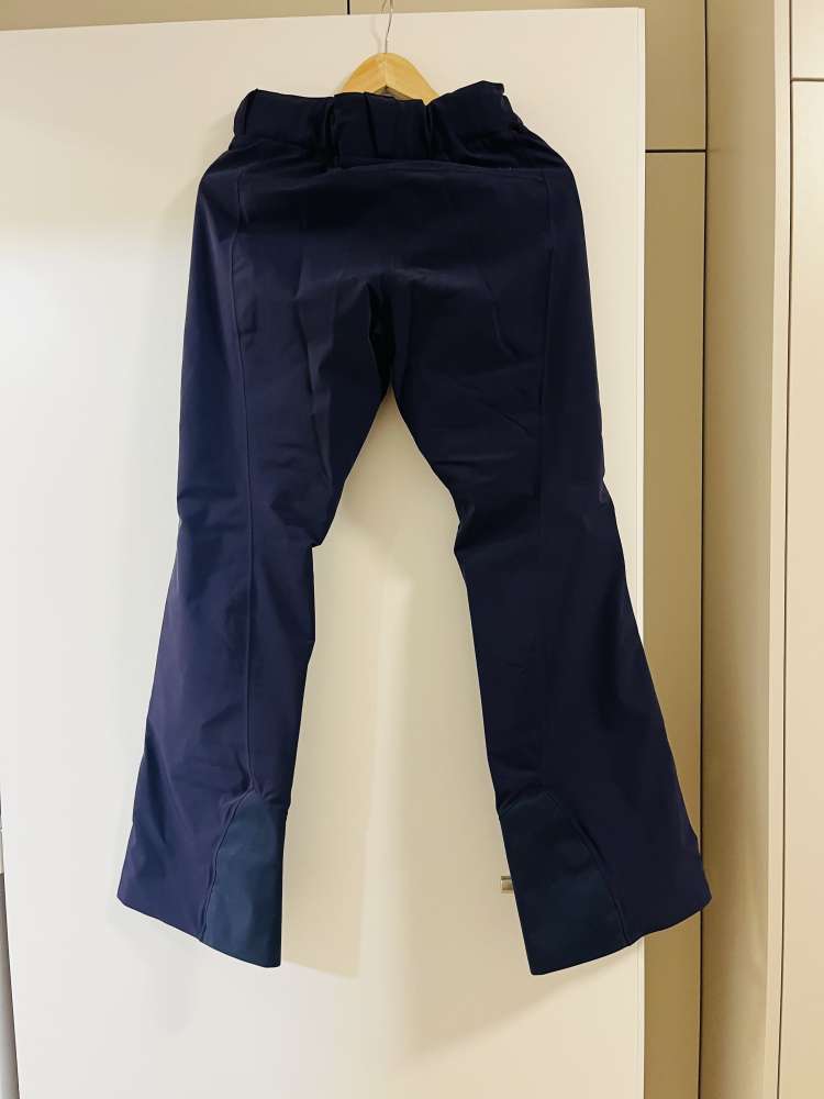 Goldwin dámska lyžiarska súprava (bunda + nohavice) veľkosť M