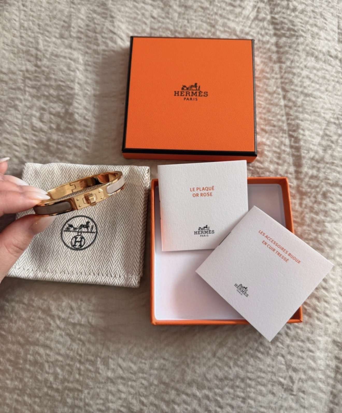 Hermes náramok