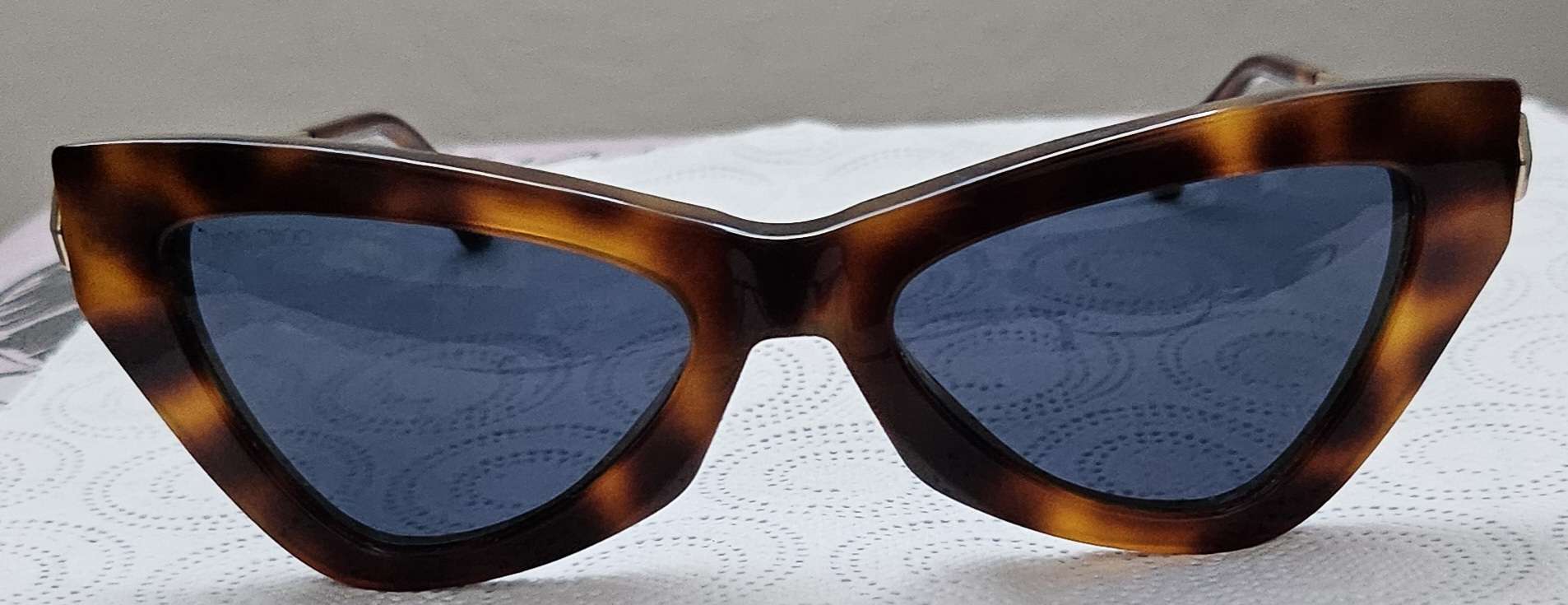 Jimmy Choo slnečné okuliare.