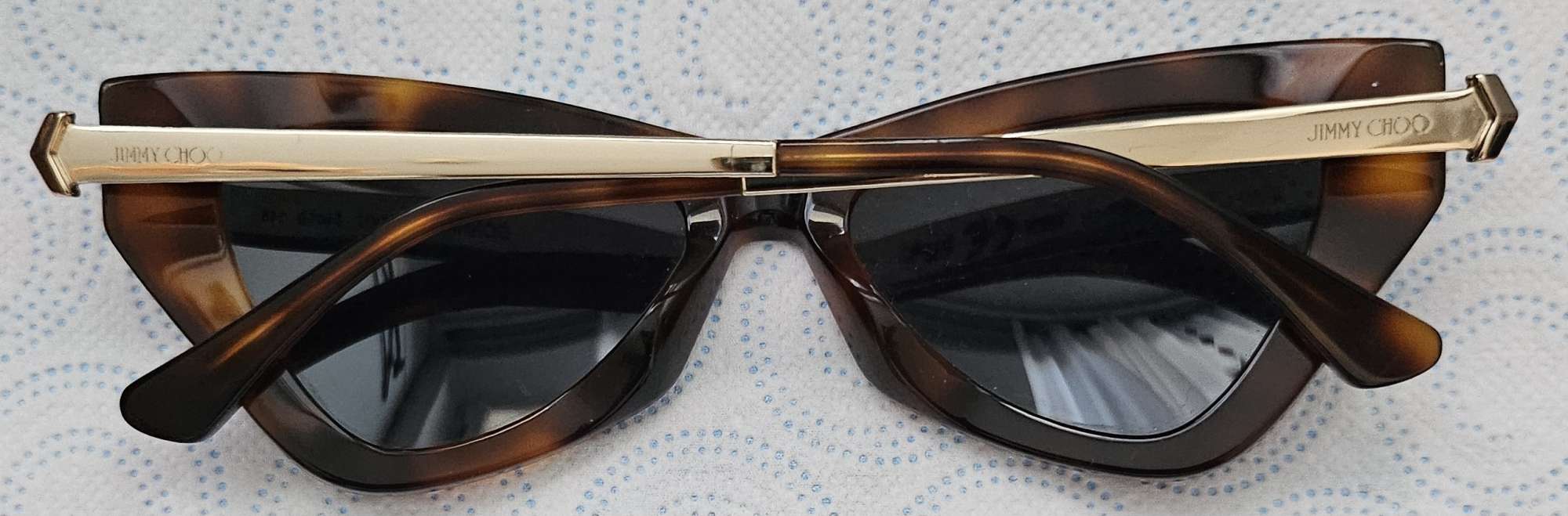 Jimmy Choo slnečné okuliare.