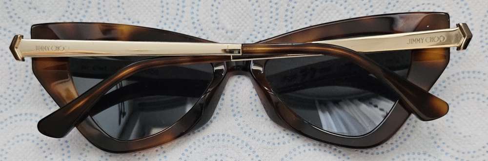 Jimmy Choo slnečné okuliare.