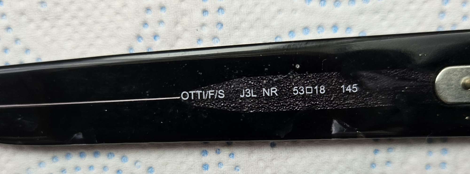 Jimmy Choo slnečné okuliare.