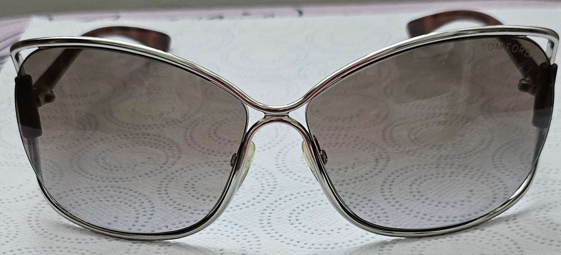 Tom Ford slnečné okuliare model Eugenia TF156.