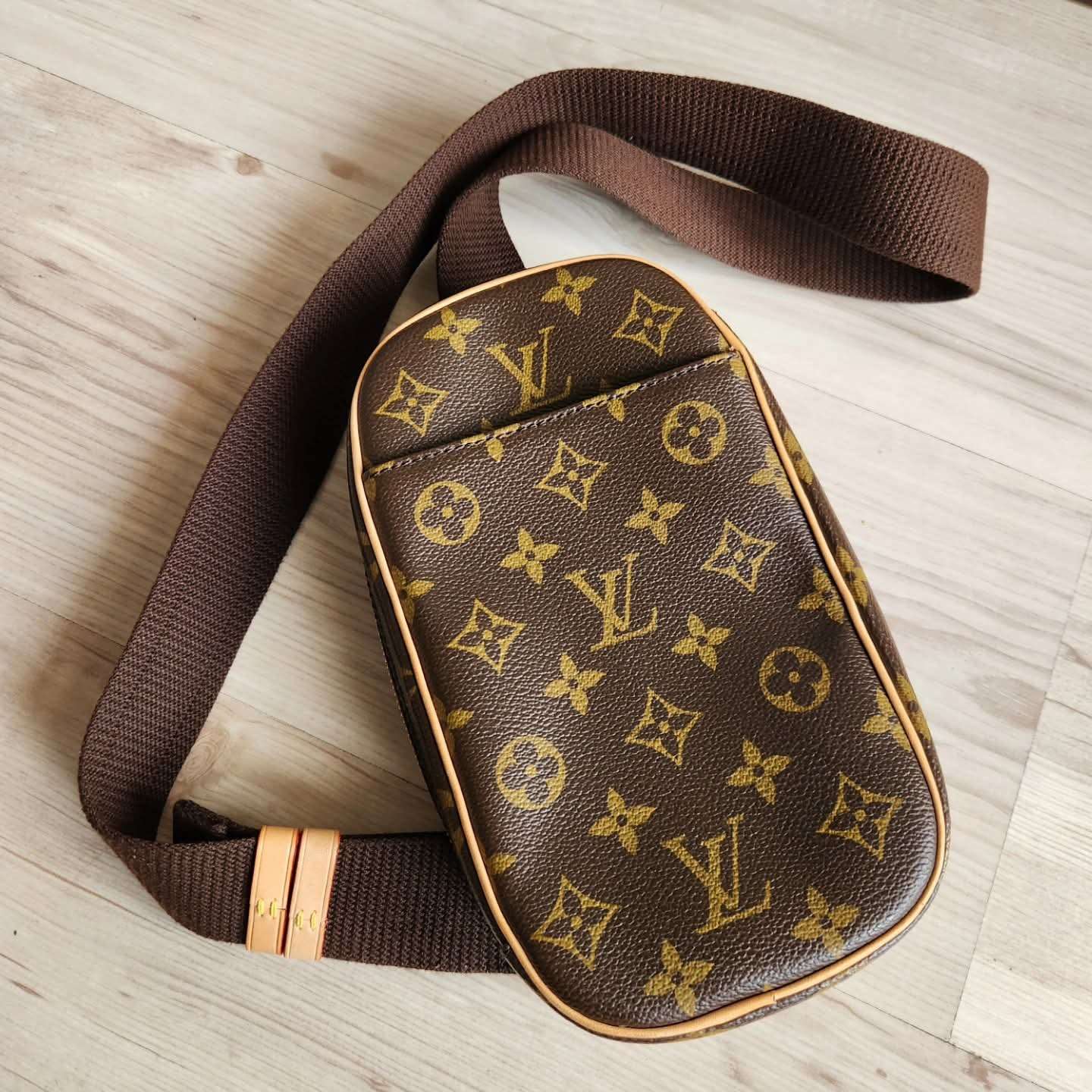 Louis Vuitton Gange