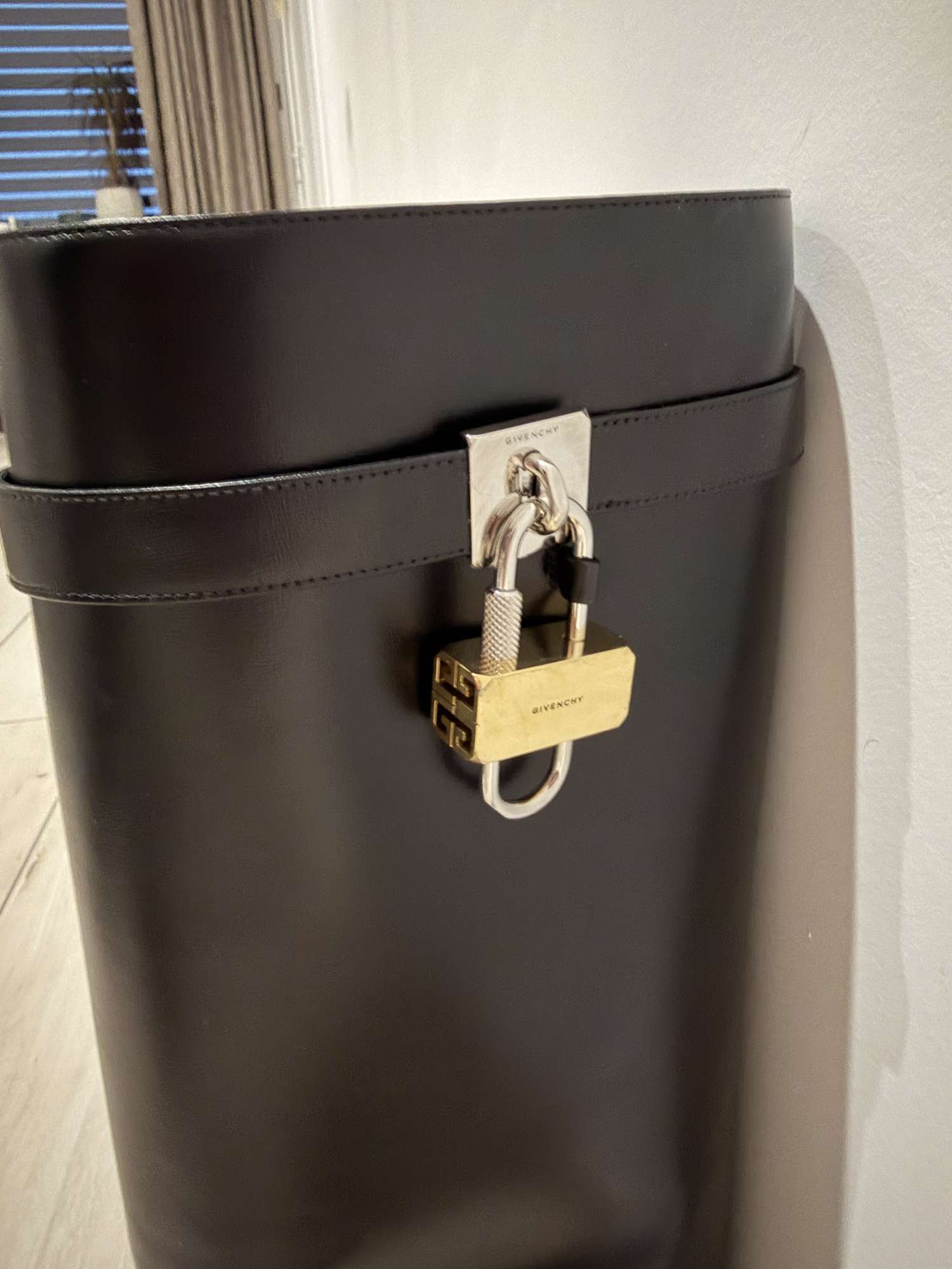 Givenchy boots black Shark