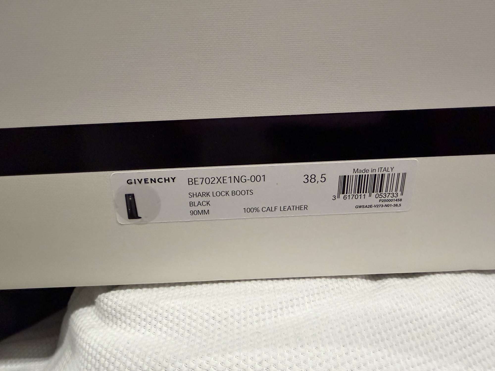 Givenchy boots black Shark