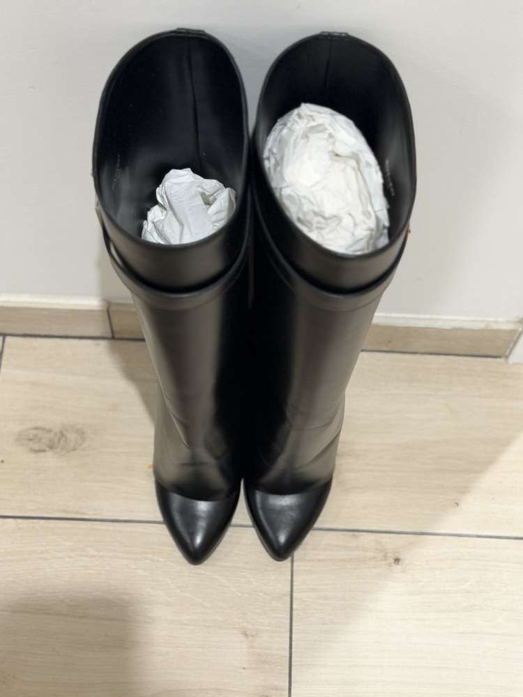 Givenchy boots black Shark