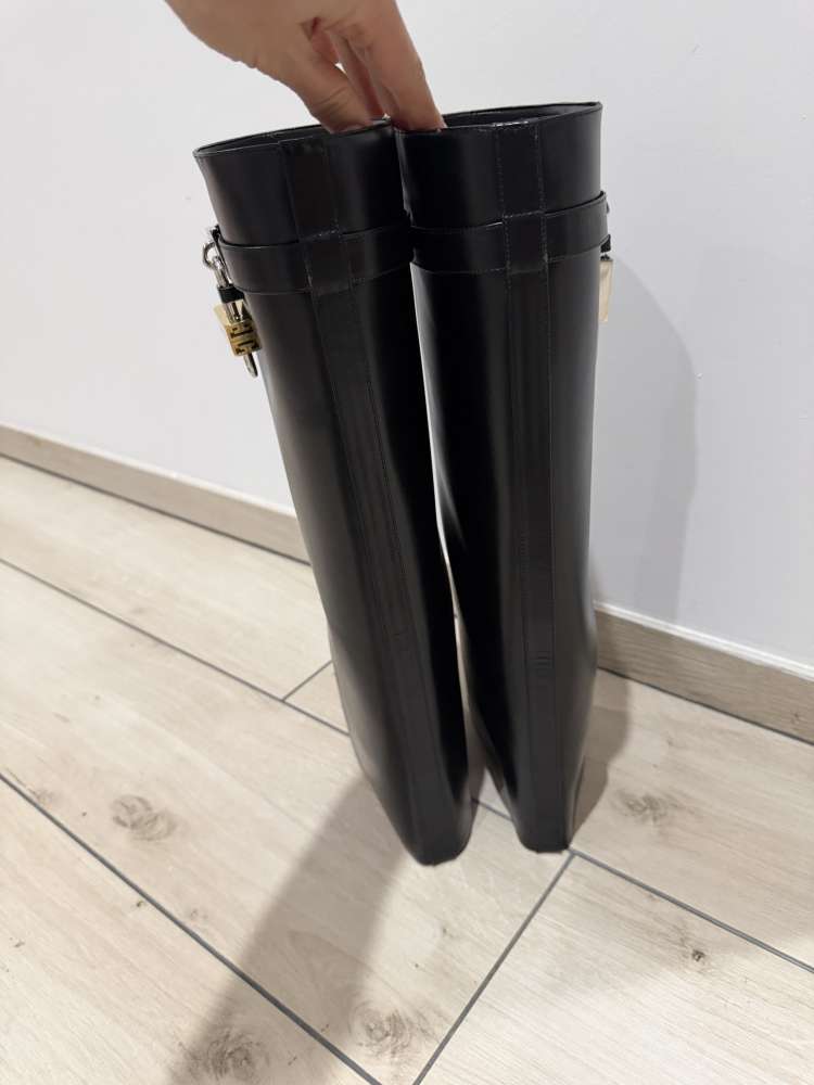Givenchy boots black Shark
