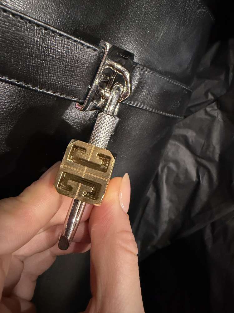 Givenchy boots black Shark