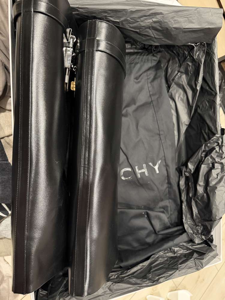 Givenchy boots black Shark