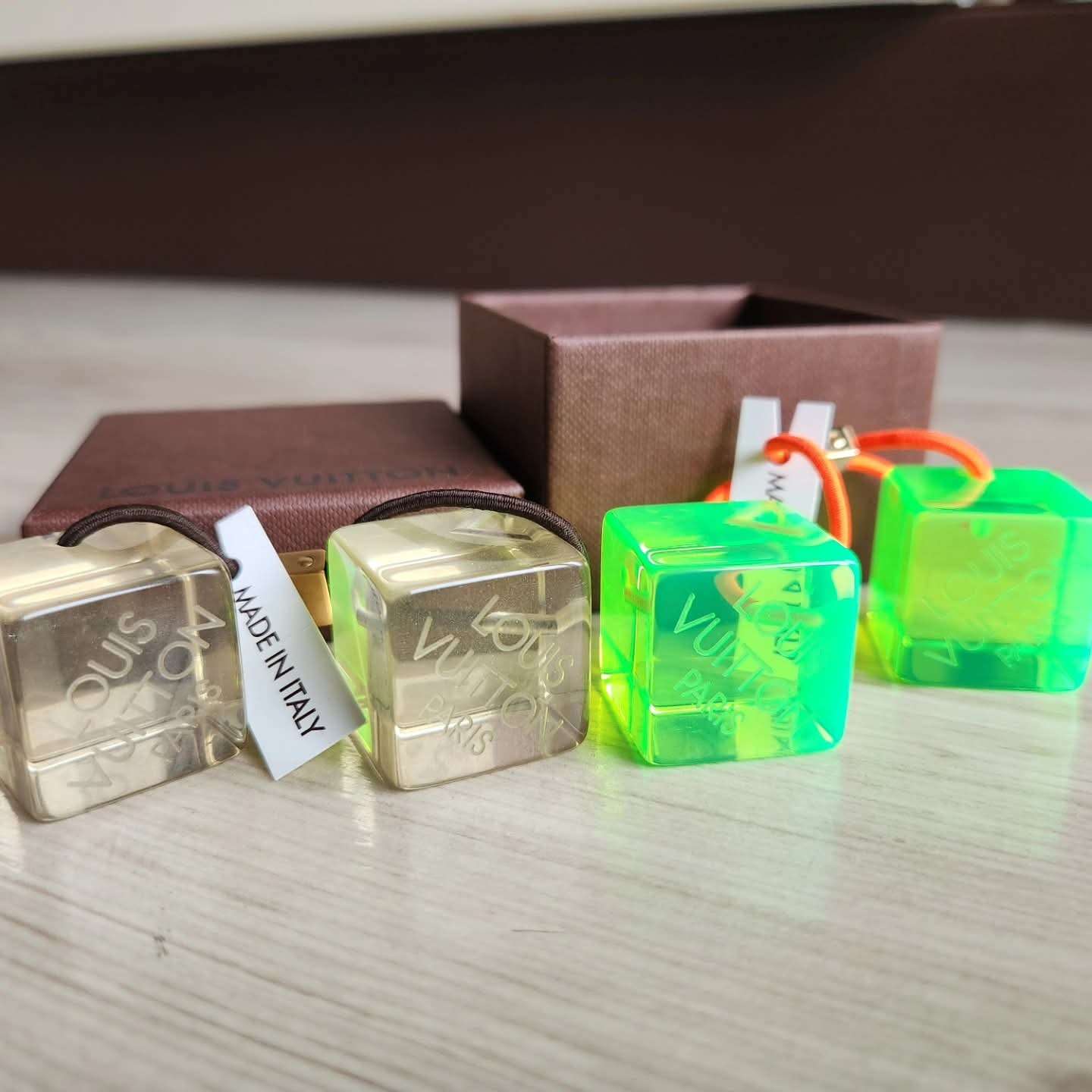 Louis Vuitton Gumicky