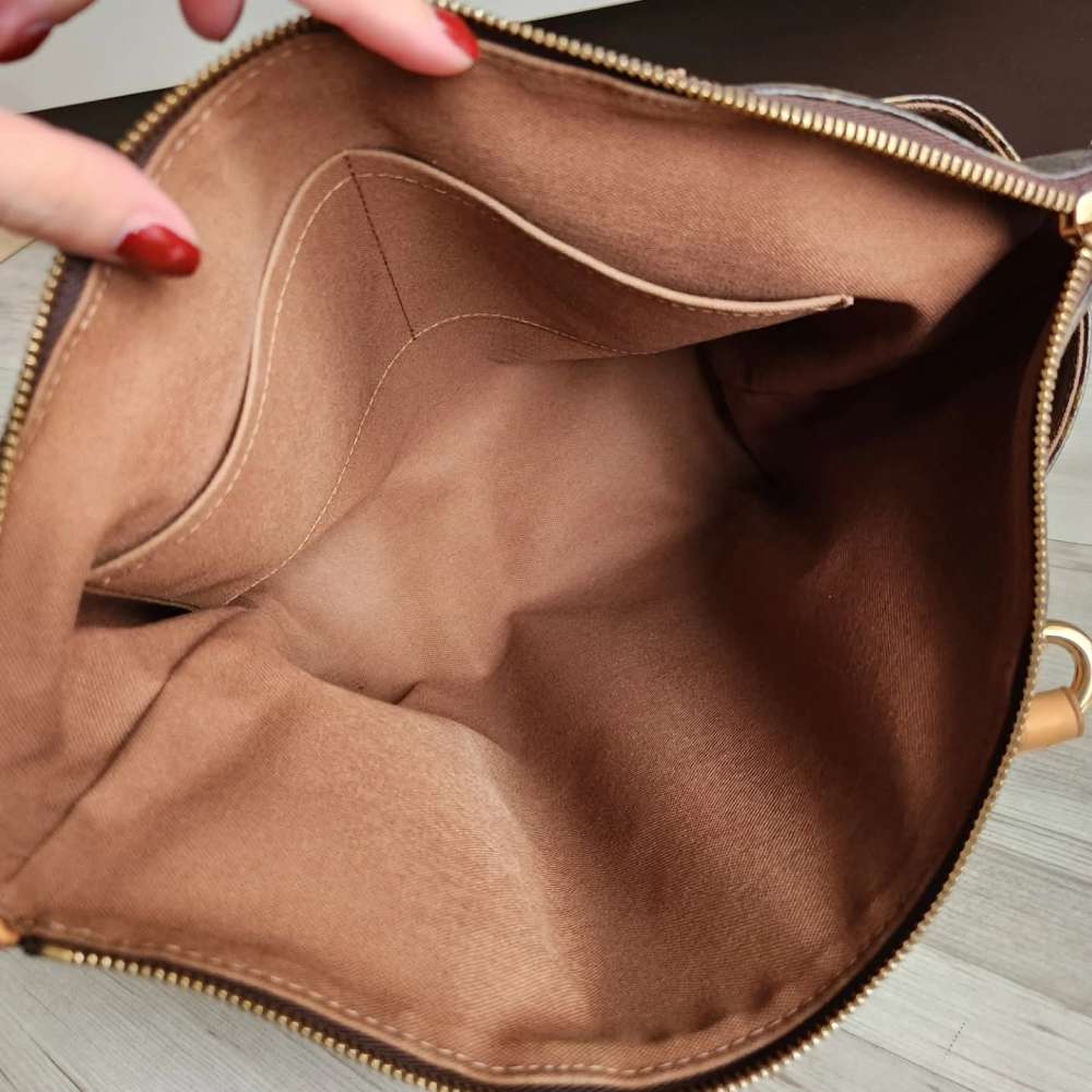 Louis Vuitton Totally