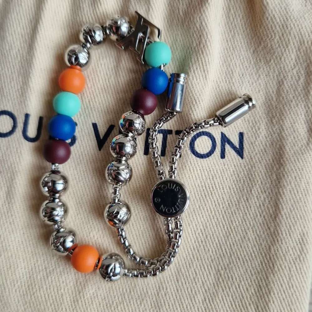 Louis Vuitton Naramek