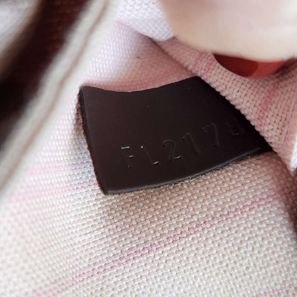 Louis Vuitton Neverfull MM