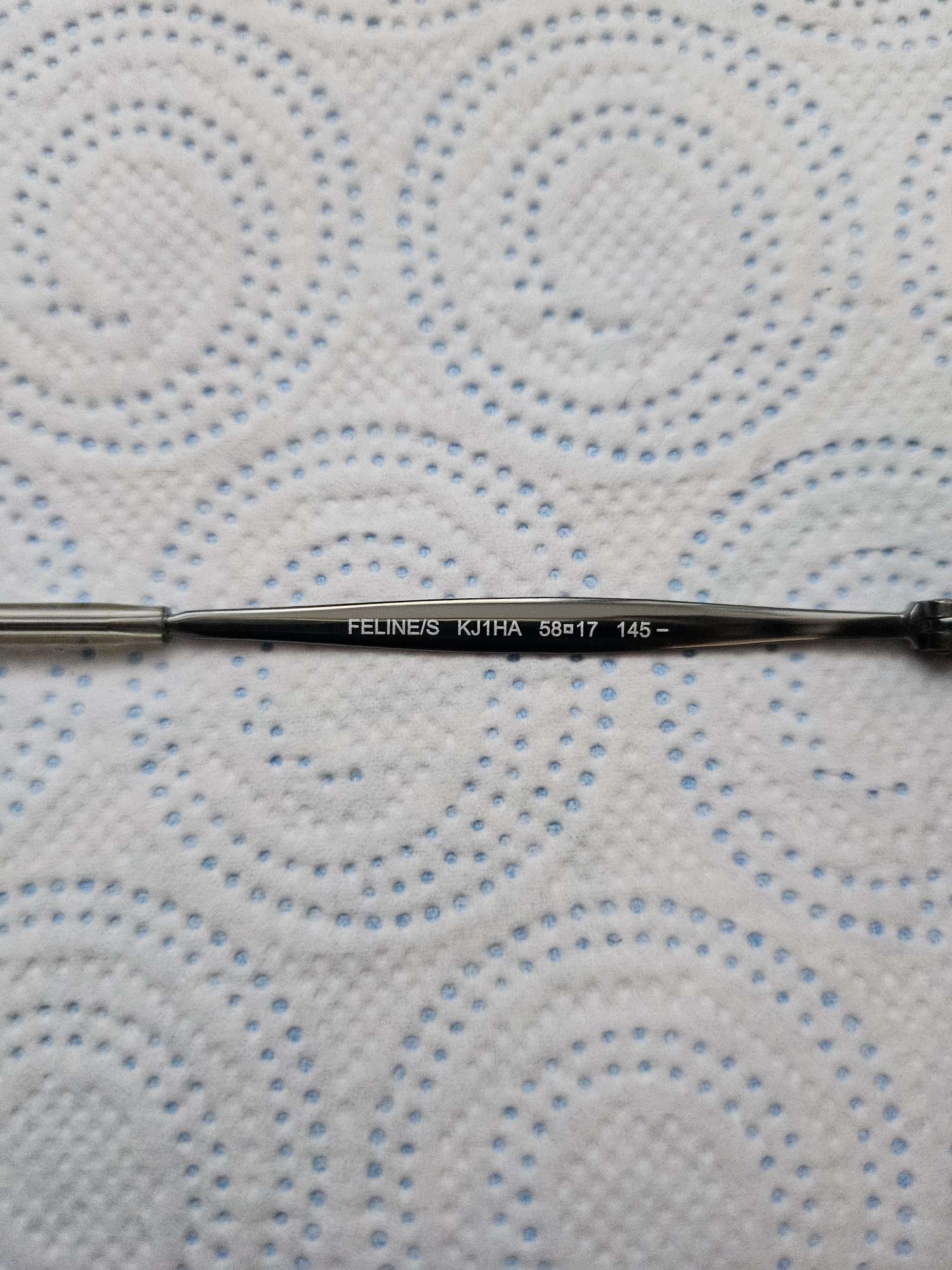 Jimmy Choo slnečné okuliare model FELINE.