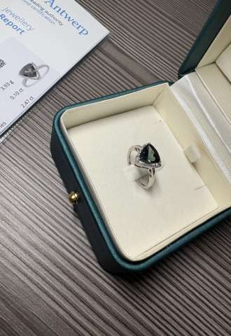 https://www.vipluxury.sk/Luxusný platinový prsteň s prírodným turmalínom 2.47ct