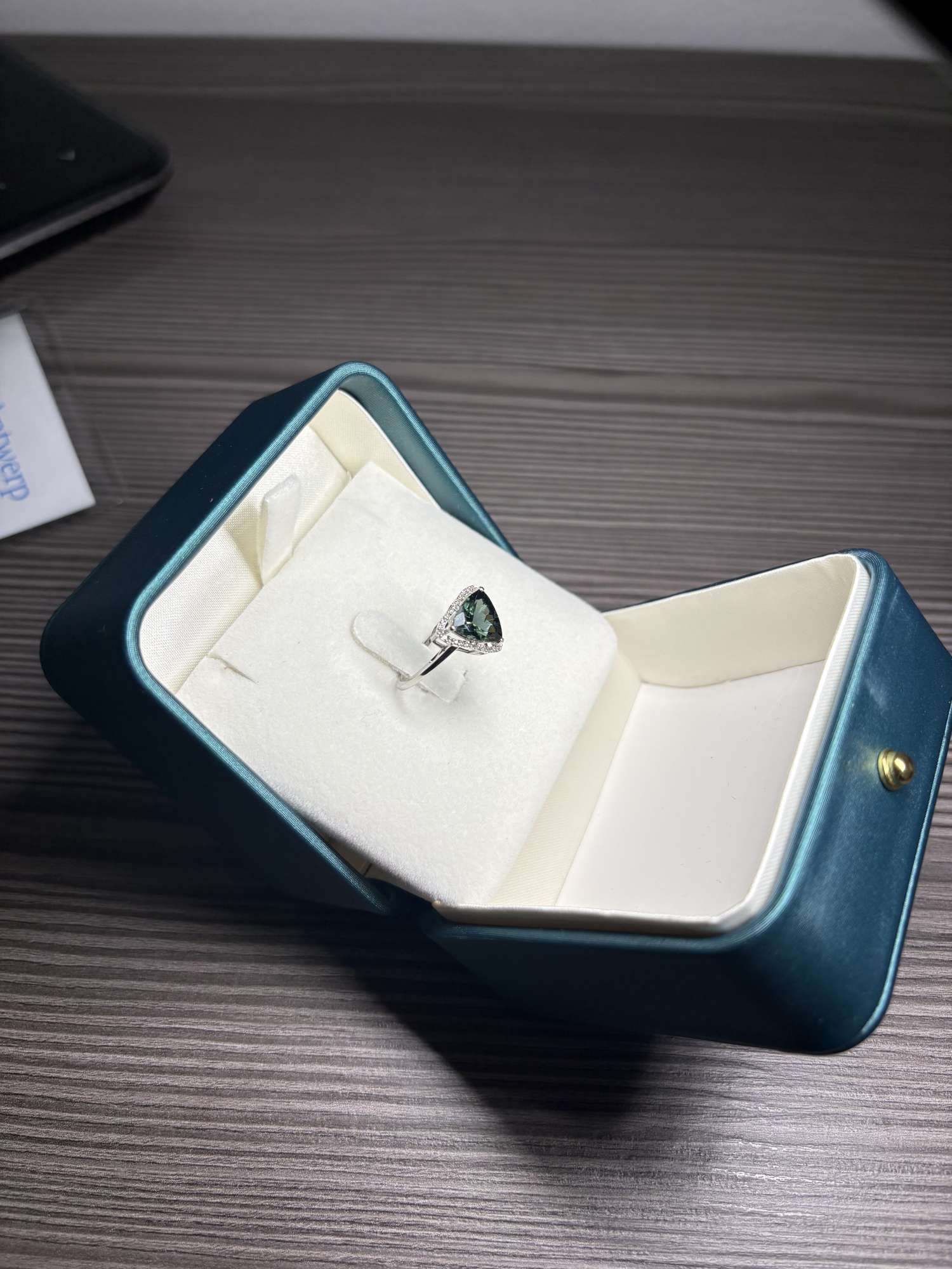 Luxusný platinový prsteň s prírodným turmalínom 2.47ct